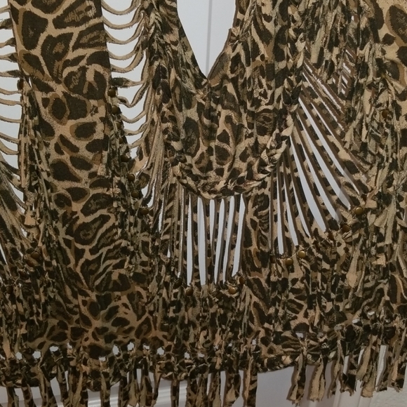 Cheetah print Shredded vest - Picture 2 of 8